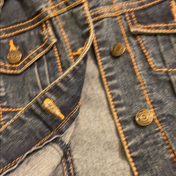 Jeans jacket 🧥 - Picture 4 of 6